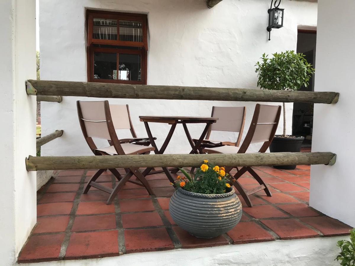 Raithby Winelands Historical Cottage Bagian luar foto